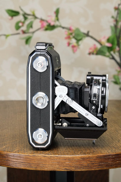 Near Mint! 1937 6x4.5 ZEISS-IKON SUPER IKONTA, Tessar lens, CLA’d - Zeiss-Ikon- Petrakla Classic Cameras