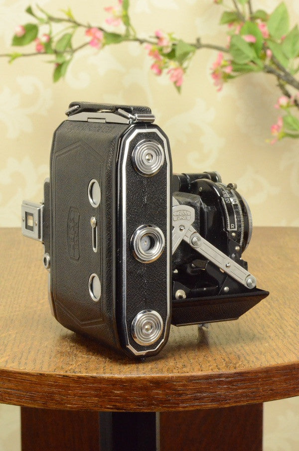 Superb! 1937 Zeiss-Ikon Super Ikonta, Tessar lens, FRESHLY SERVICED. - Zeiss-Ikon- Petrakla Classic Cameras