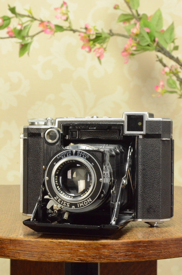 NEAR MINT! 1939 Zeiss Ikon Super Ikonta 6x6, Tessar lens, Freshly Serviced! - Zeiss-Ikon- Petrakla Classic Cameras