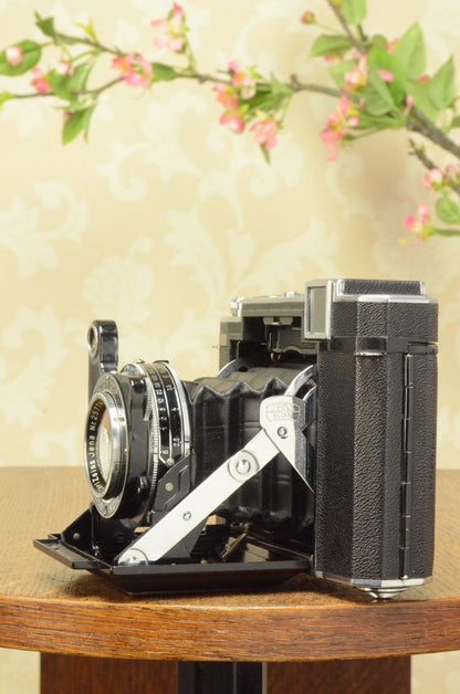 NEAR MINT! 1939 Zeiss Ikon Super Ikonta 6x6, Tessar lens, Freshly Serviced! - Zeiss-Ikon- Petrakla Classic Cameras