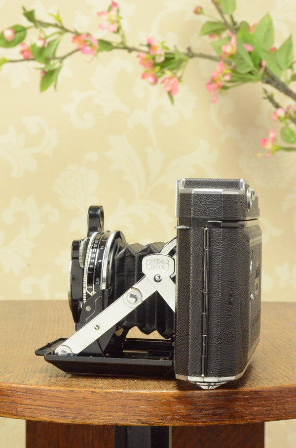 NEAR MINT! 1939 Zeiss Ikon Super Ikonta 6x6, Tessar lens, Freshly Serviced! - Zeiss-Ikon- Petrakla Classic Cameras