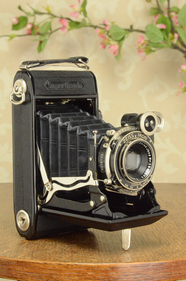 SUPERB! 1935 Zeiss Ikon Super Ikonta 6x9, Tessar lens, FRESHLY SERVICED - Zeiss-Ikon- Petrakla Classic Cameras