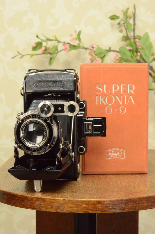 Near Mint! 1935 Zeiss Ikon Super Ikonta 6x9, Tessar lens, FRESHLY SERVICED - Zeiss-Ikon- Petrakla Classic Cameras