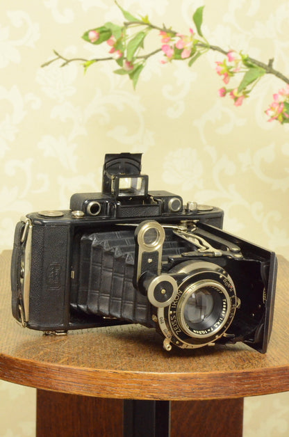 1936 6x9 Super Ikonta with Tessar Lens, FRESHLY SERVICED - Zeiss-Ikon- Petrakla Classic Cameras