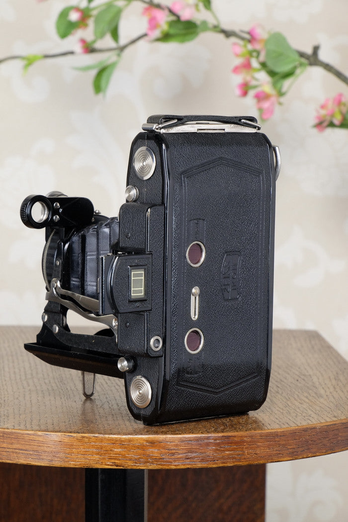 SUPERB! 1936 6x9 Super Ikonta with Tessar Lens, FRESHLY SERVICED - Zeiss-Ikon- Petrakla Classic Cameras